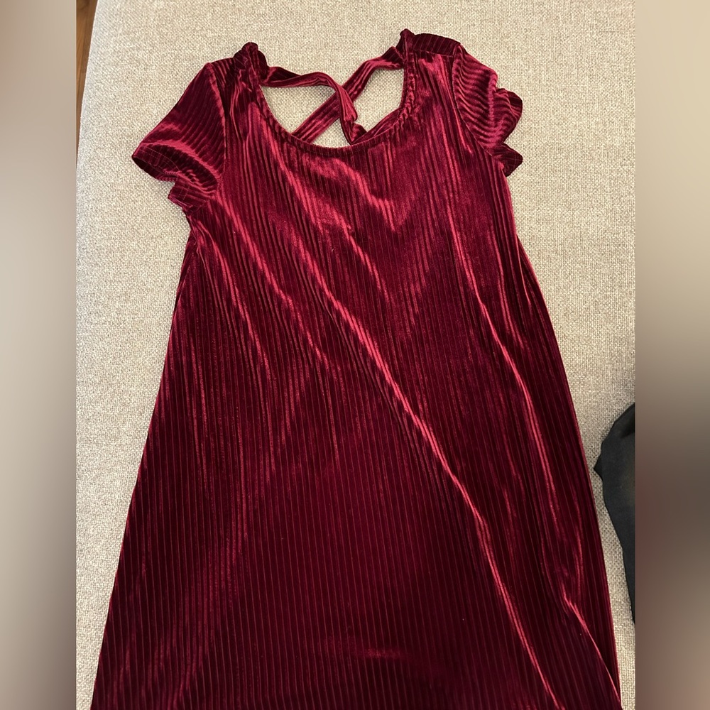 She + Sky Deep Burgundy Velvet Midi Dress